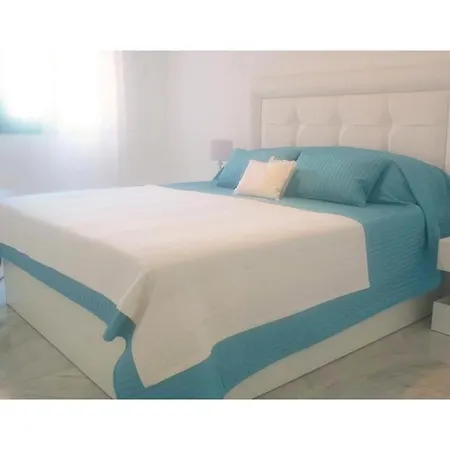 Apartment Marbella I Beachside And Extra Spacious, Next To Marriott Playa Andaluza, Private Heated Jacuzzi, 6 Swimming Pools, Gym, Padel & Tennis