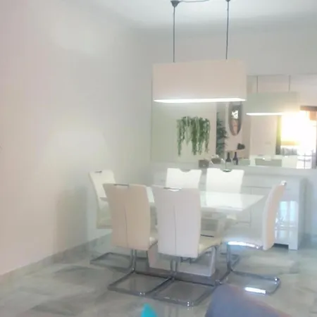Marbella I Beachside And Extra Spacious, Next To Marriott Playa Andaluza, Private Heated Jacuzzi, 6 Swimming Pools, Gym, Padel & Tennis * Estepona