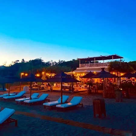 Marbella I Beachside And Extra Spacious, Next To Marriott Playa Andaluza, Private Heated Jacuzzi, 6 Swimming Pools, Gym, Padel & Tennis