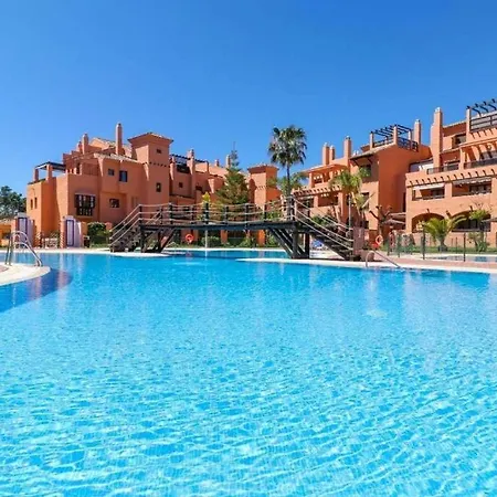 Marbella I Beachside And Extra Spacious, Next To Marriott Playa Andaluza, Private Heated Jacuzzi, 6 Swimming Pools, Gym, Padel & Tennis *
