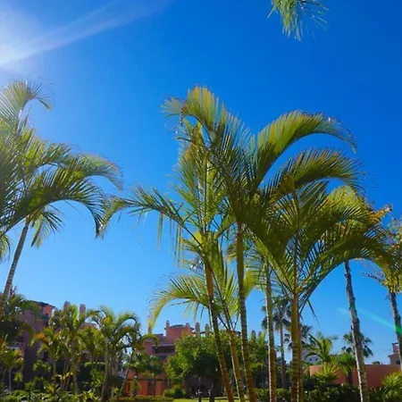 Marbella I Beachside And Extra Spacious, Next To Marriott Playa Andaluza, Private Heated Jacuzzi, 6 Swimming Pools, Gym, Padel & Tennis * Estepona